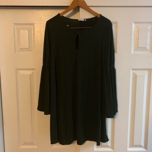 Loveriche Charcoal Bell Sleeved Dress Size Medium - Picture 2 of 6